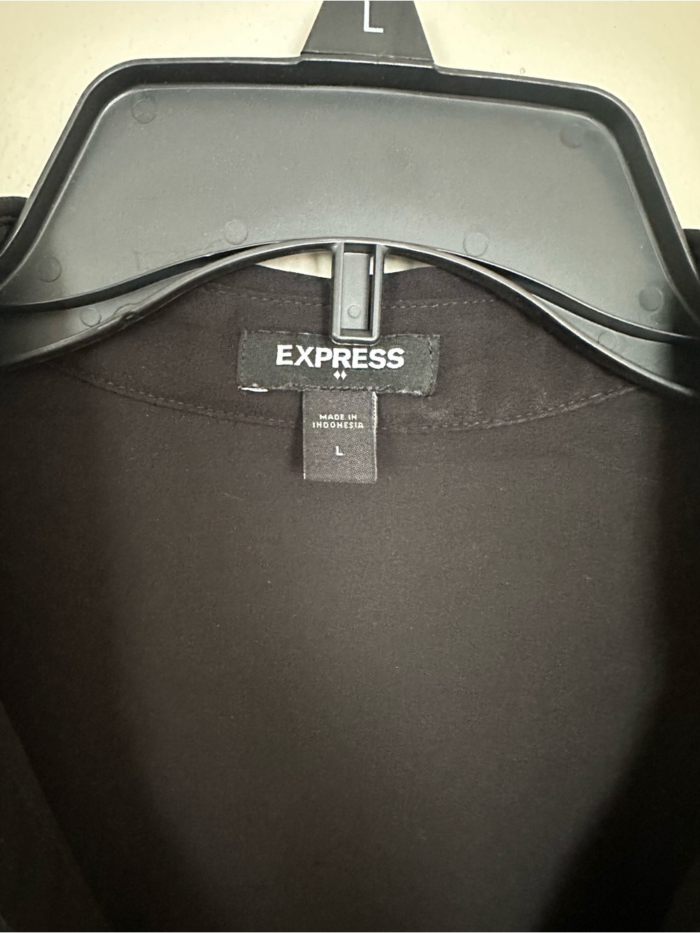 Express Black Button-Front Collared Blouse - Picture 3 of 5